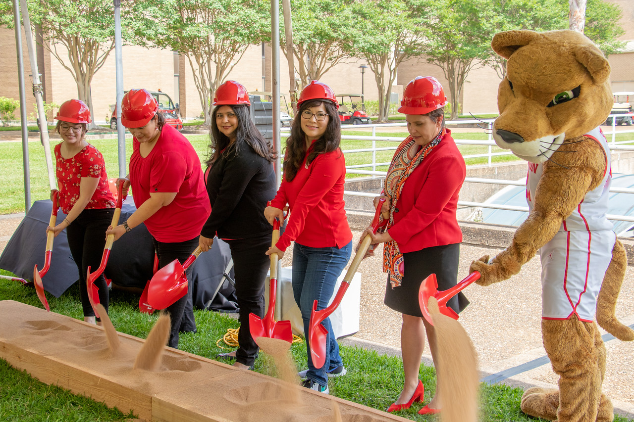 HUB groundbreaking