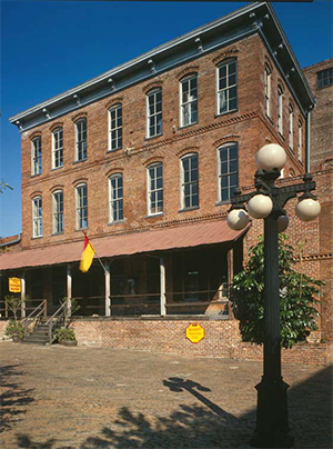 Vincente Martinez Ybor’s Cigar Factory, site of Marti’s “Cuba Libre” speech, Tampa, Florida (Library of Congress)