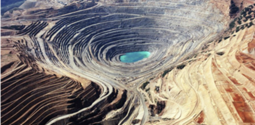  Bingham Canyon Mine, UTAH
