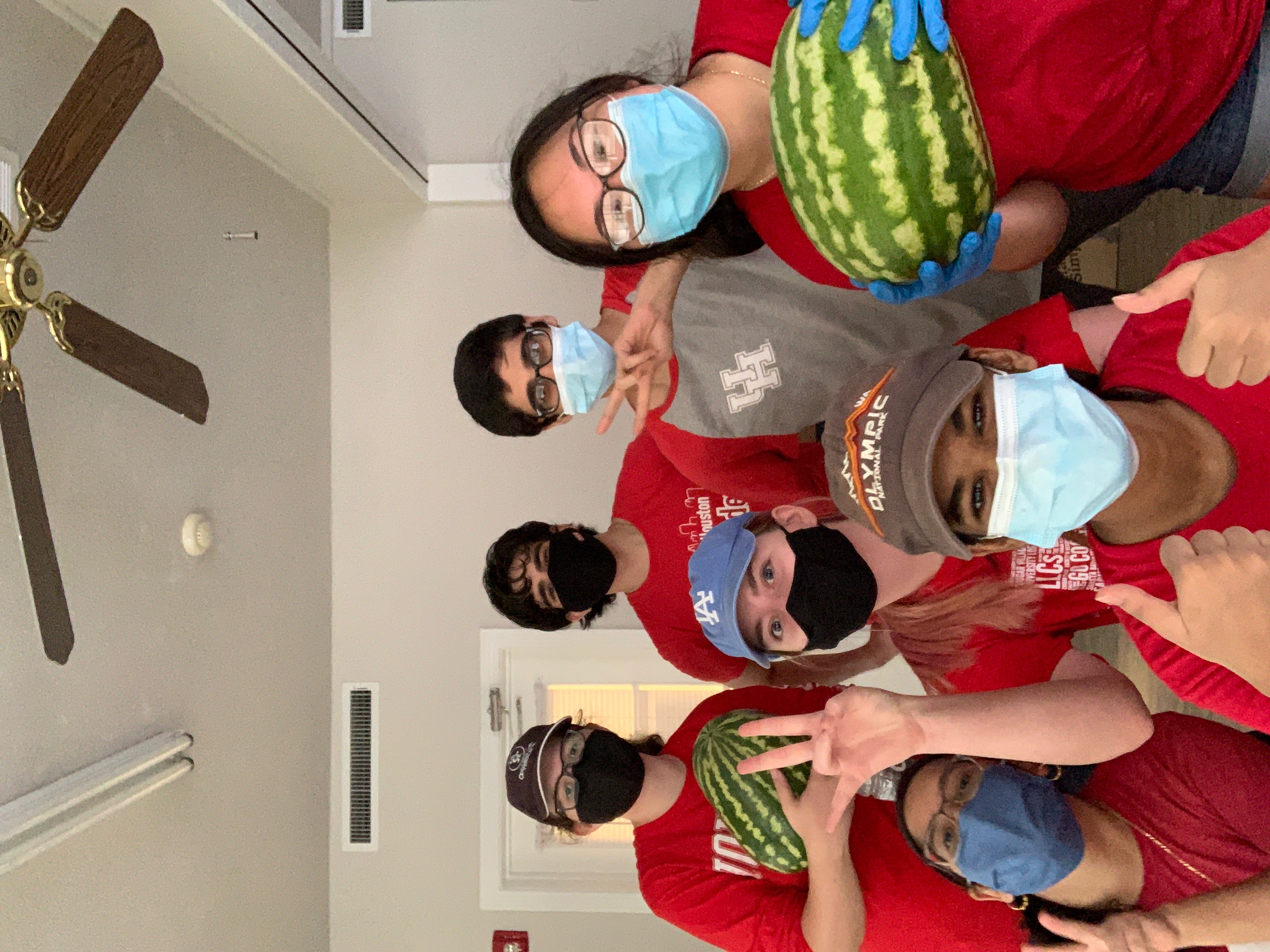 FIT students at food distribution site