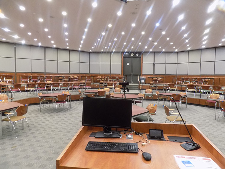 FH Room 101 - Lecture Classroom - University Of Houston