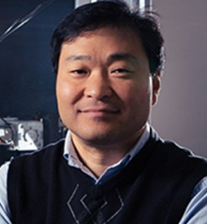 Jae-Hyun Ryou headshot
