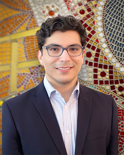 /socialwork/news/news-releases/2023-gcsw-doctoral-student-named-imfp-fellow/albertocheadshot.jpg